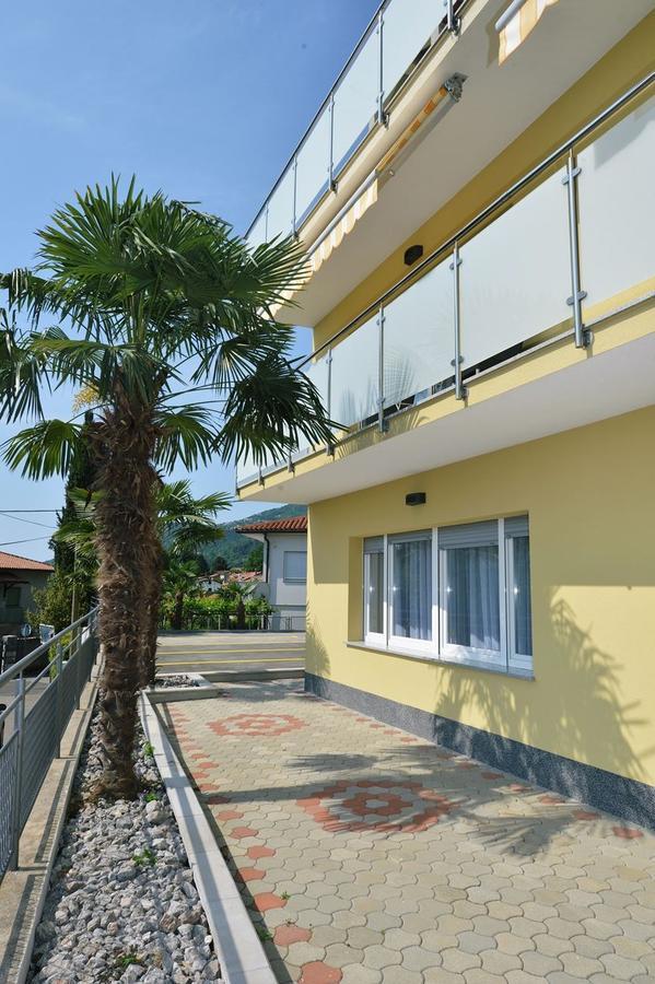 Villa Martina Ика Екстериор снимка