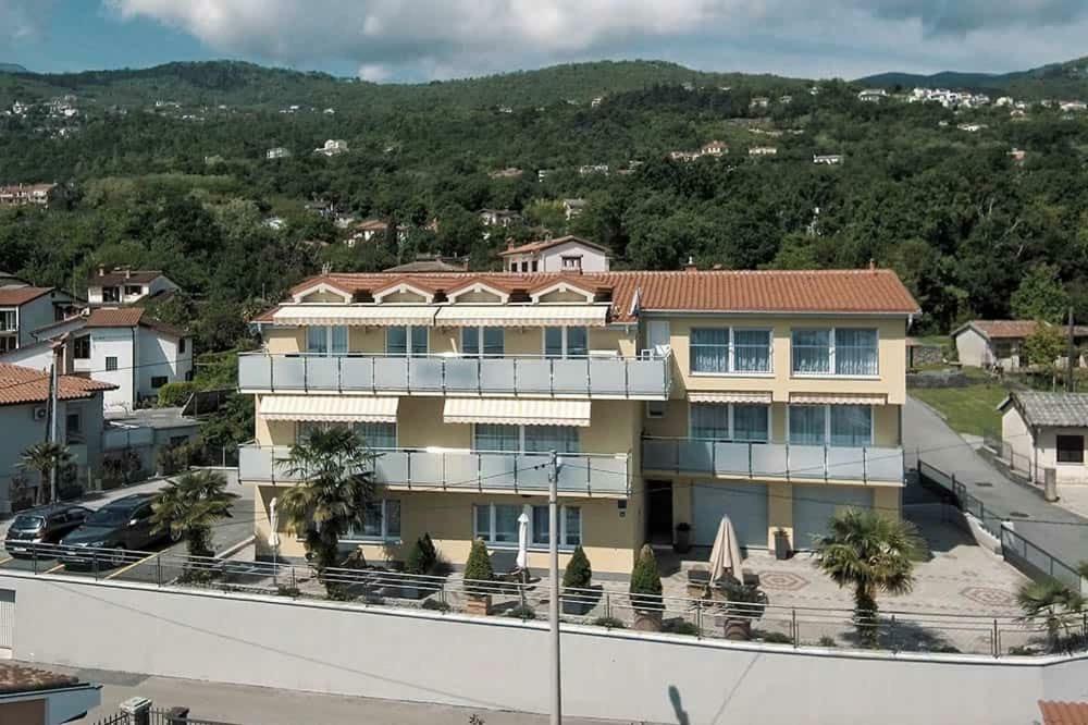 Villa Martina Ика Екстериор снимка